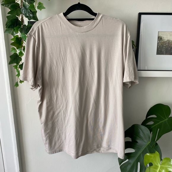 SKIMS Short Sleeve Tee in Light Taupe - Picture 2 of 4